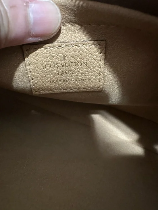 LOUIS VUITTON ❤️🌟 MONOGRAM EMPREINTE GIANT MULTI POCHETTE W/ TWO STRAP⭐️ - Picture 14 of 15